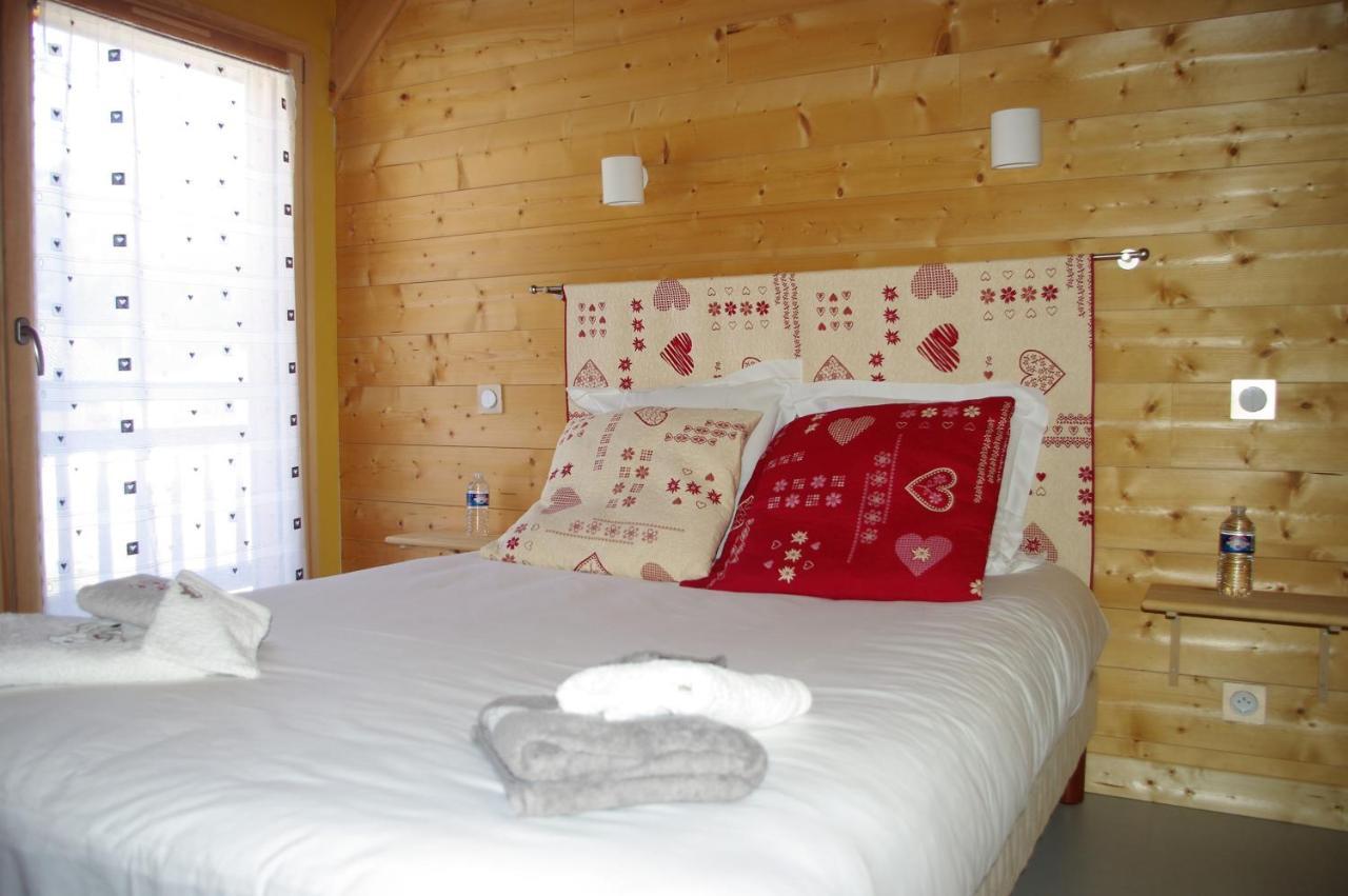 Chalet Aux 3 Biches Mieussy Buitenkant foto