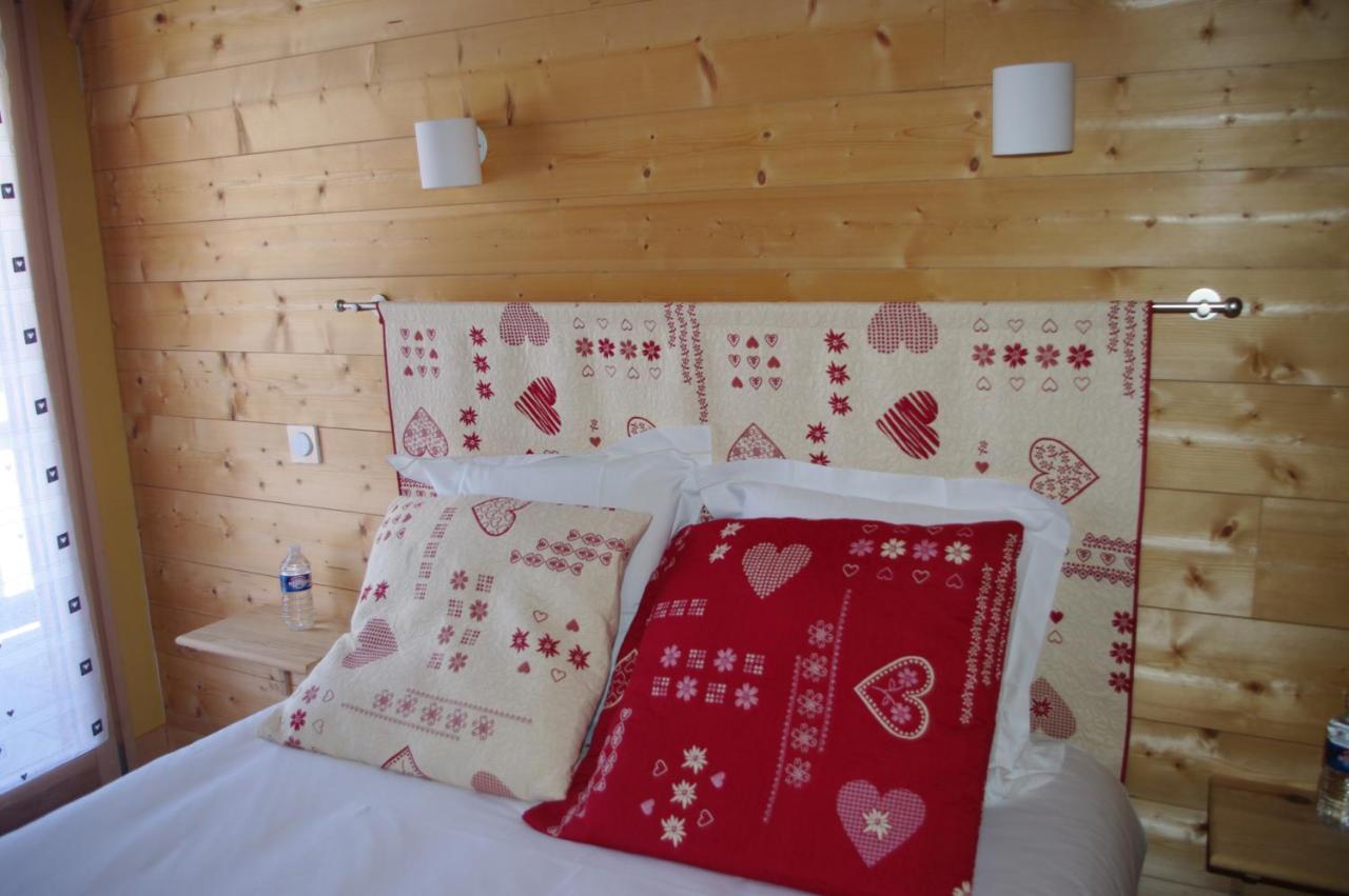 Chalet Aux 3 Biches Mieussy Buitenkant foto