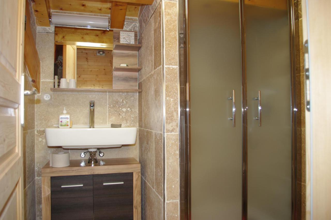Chalet Aux 3 Biches Mieussy Buitenkant foto