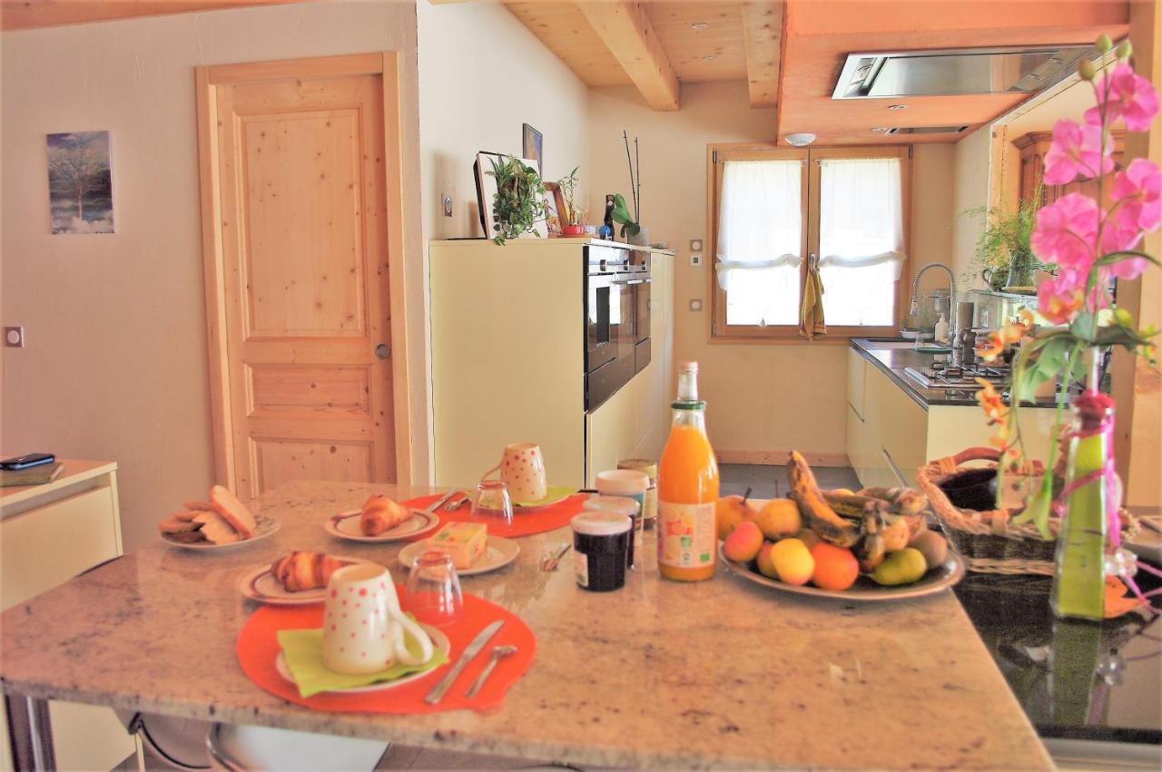 Chalet Aux 3 Biches Mieussy Buitenkant foto